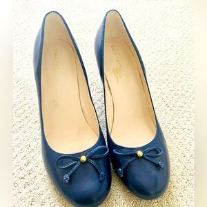 Cole Haan Navy Leather Wedge Heels Sz 9 - like new!